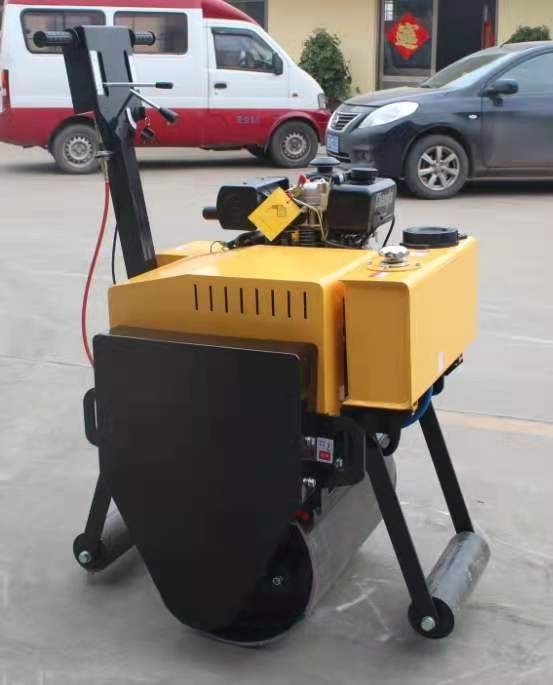 j9九游会登录网址：大型工程机械设备清单(大型机械设备全览：工程建造利器鉴赏)